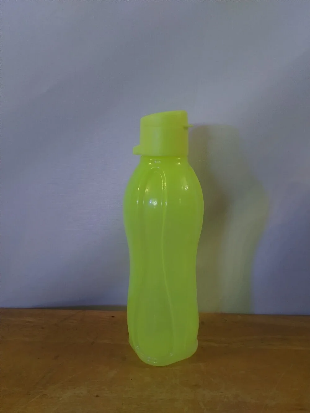 Tupperware Eco Water Bottle Neon Yellow Flip Top Reusable Drink Bottle BPA Free